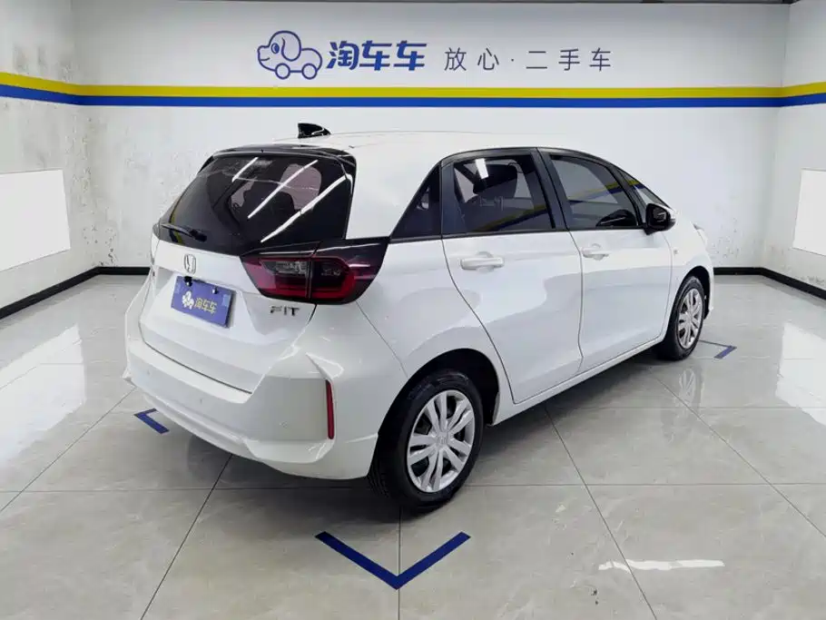 Honda Fit — фото 3