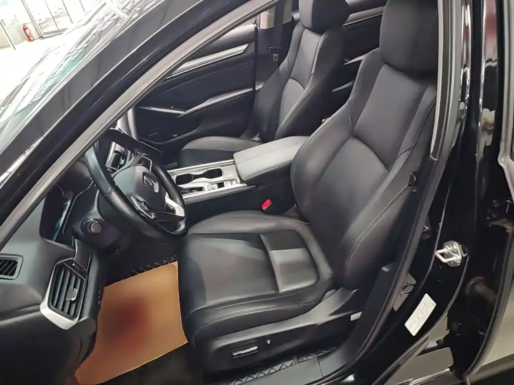 Honda Accord — фото 14