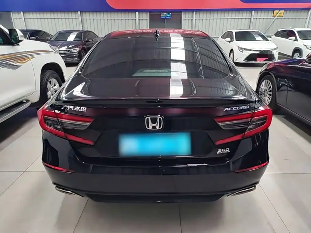 Honda Accord — фото 5