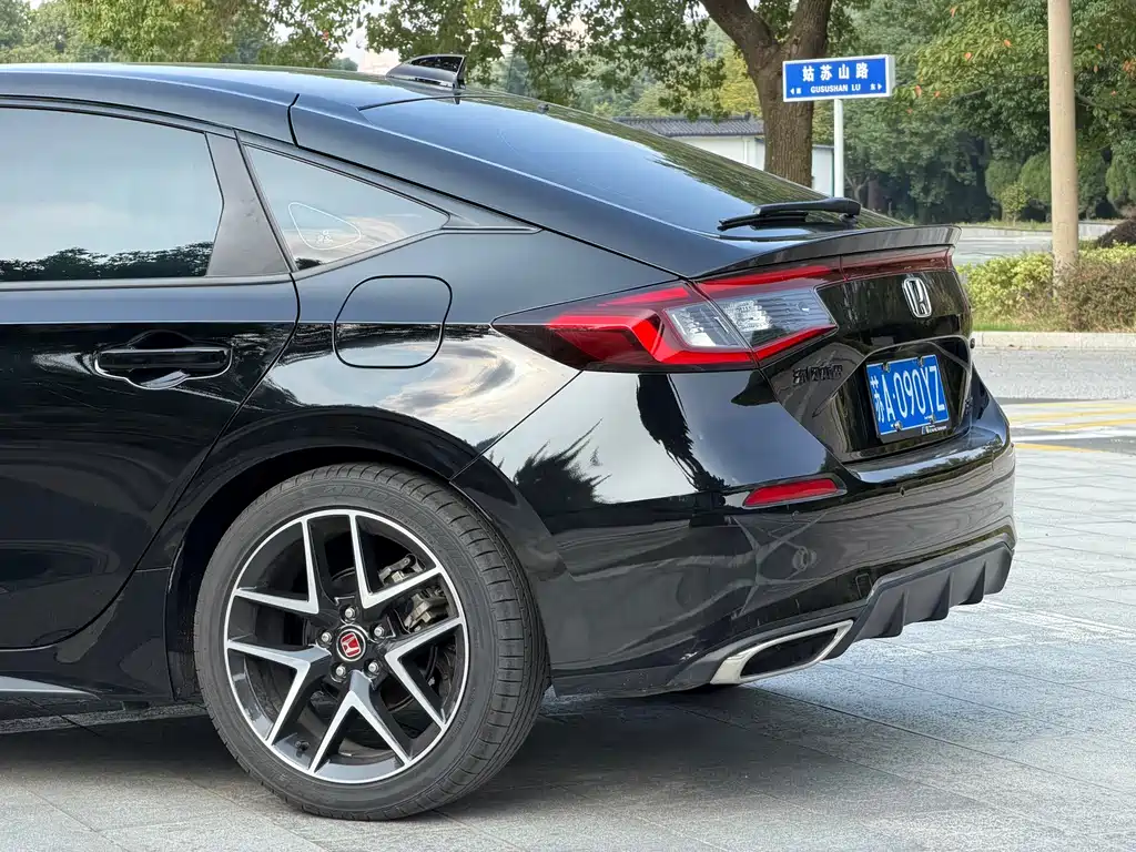 Honda Civic — фото 9