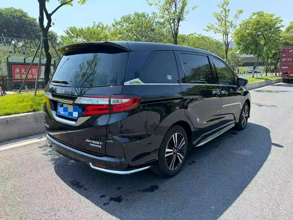 Honda Odyssey — фото 3