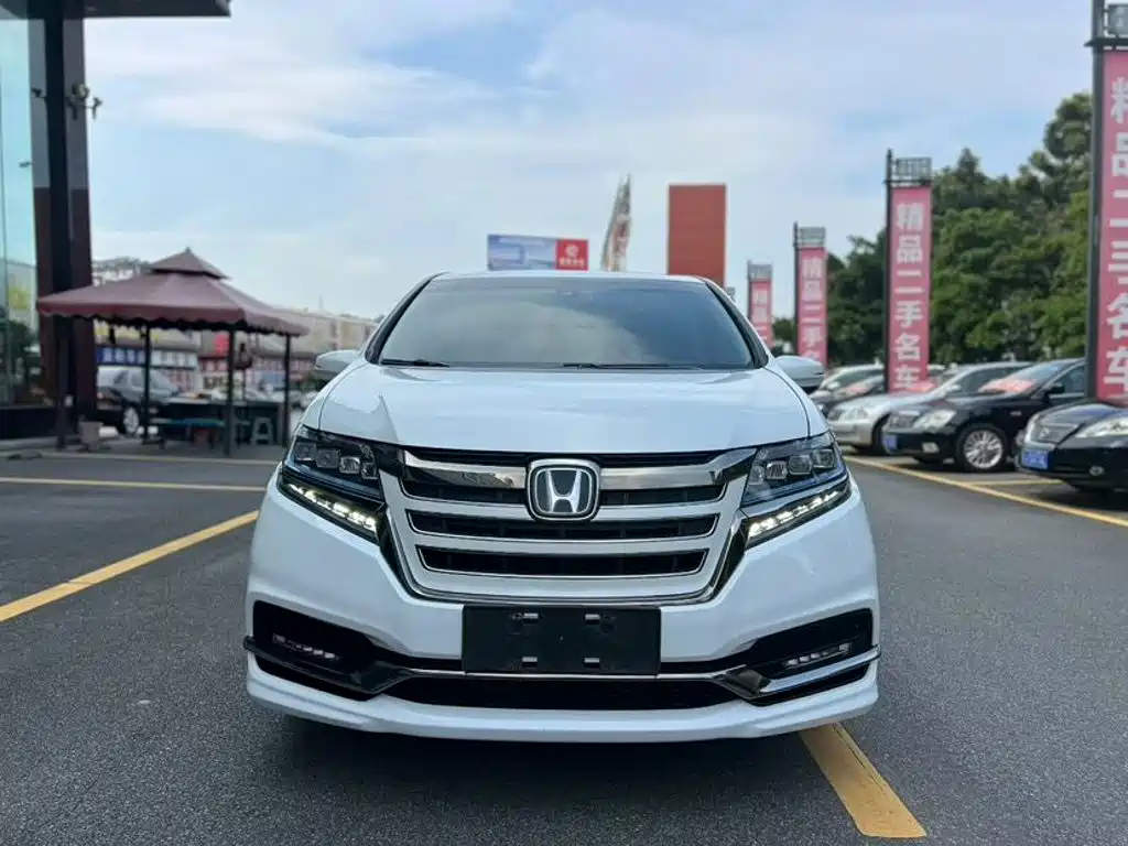 Honda Elysion — фото 2