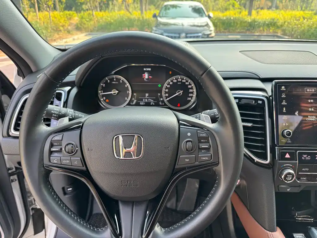 Honda UR-V — фото 9