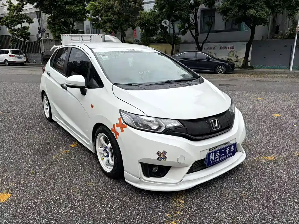 Honda Fit — фото 3