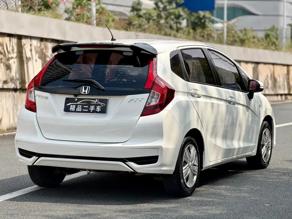 Honda Fit — фото 6