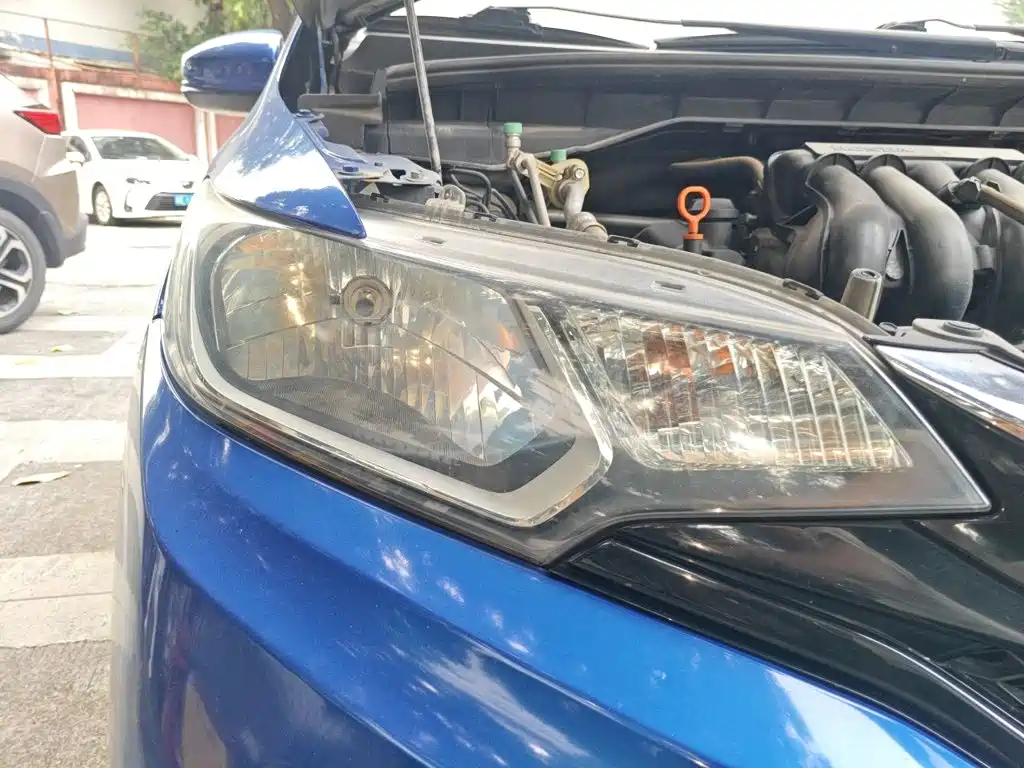 Honda Fit — фото 7