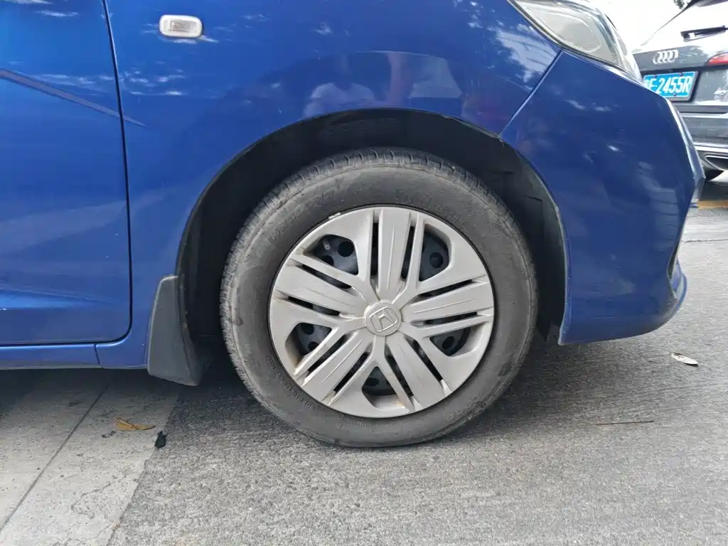 Honda Fit — фото 8