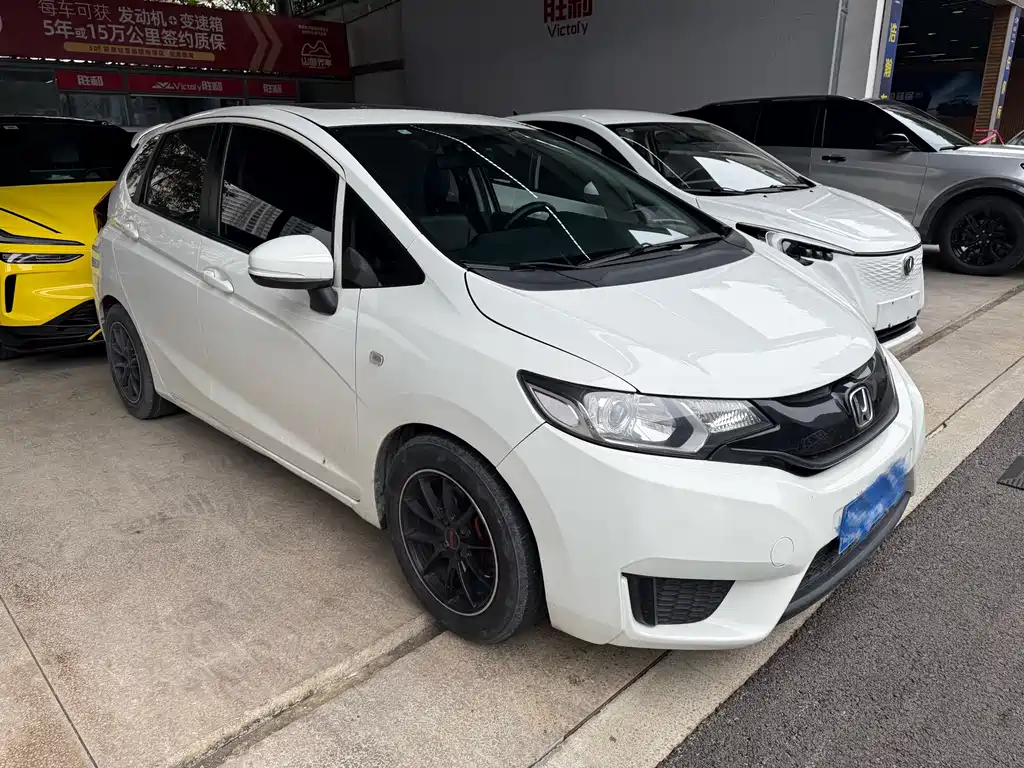 Honda Fit — фото 2
