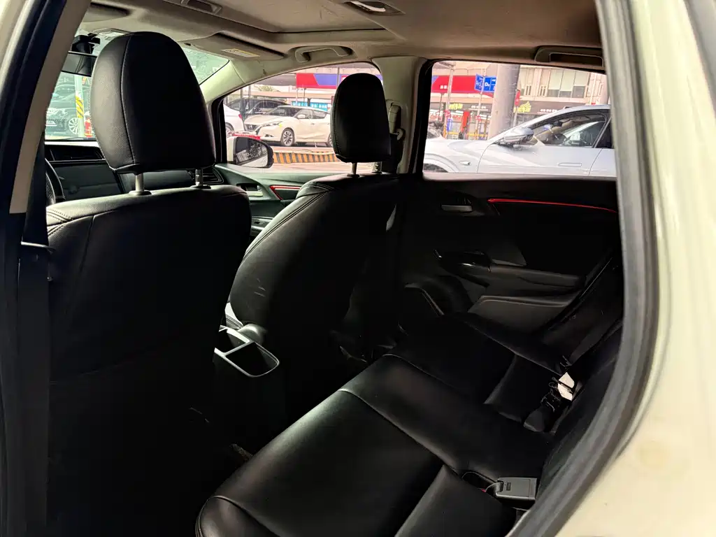 Honda Fit — фото 6
