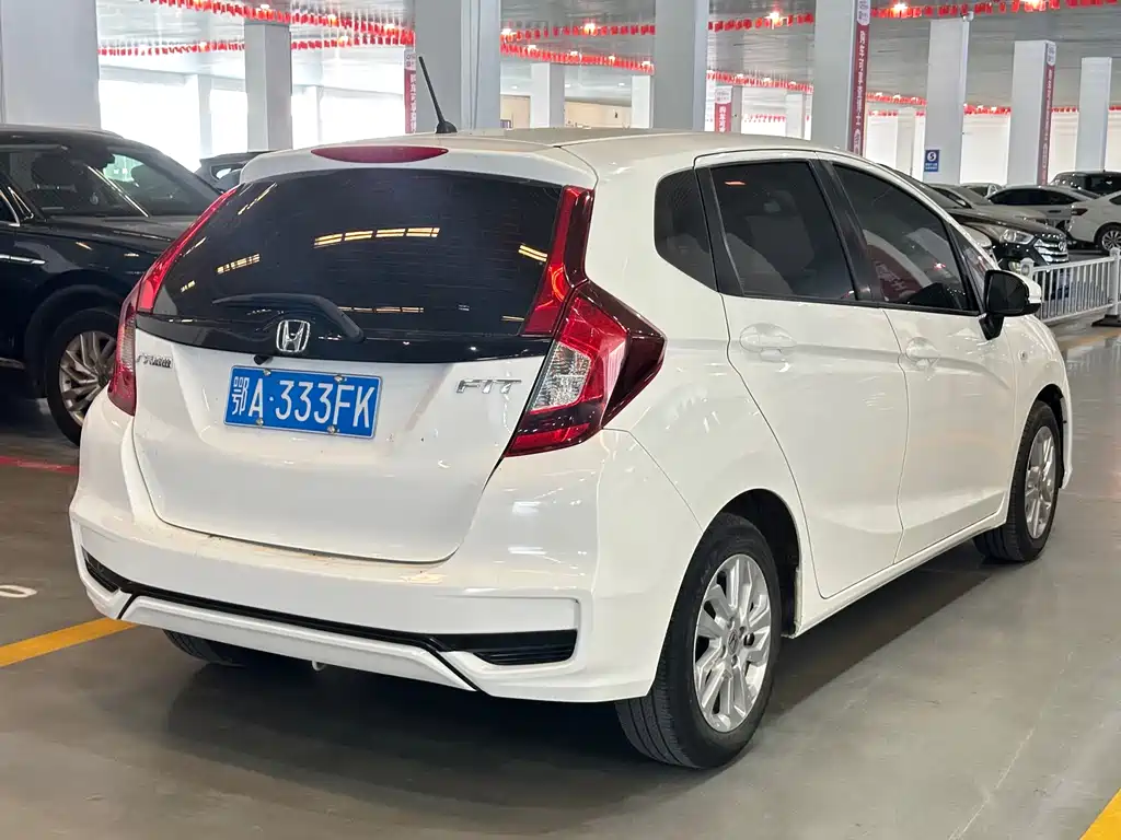 Honda Fit — фото 13