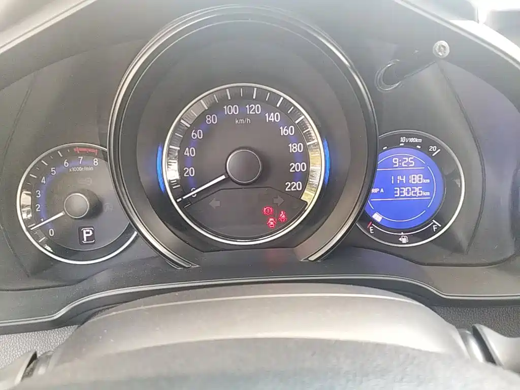 Honda Fit — фото 11