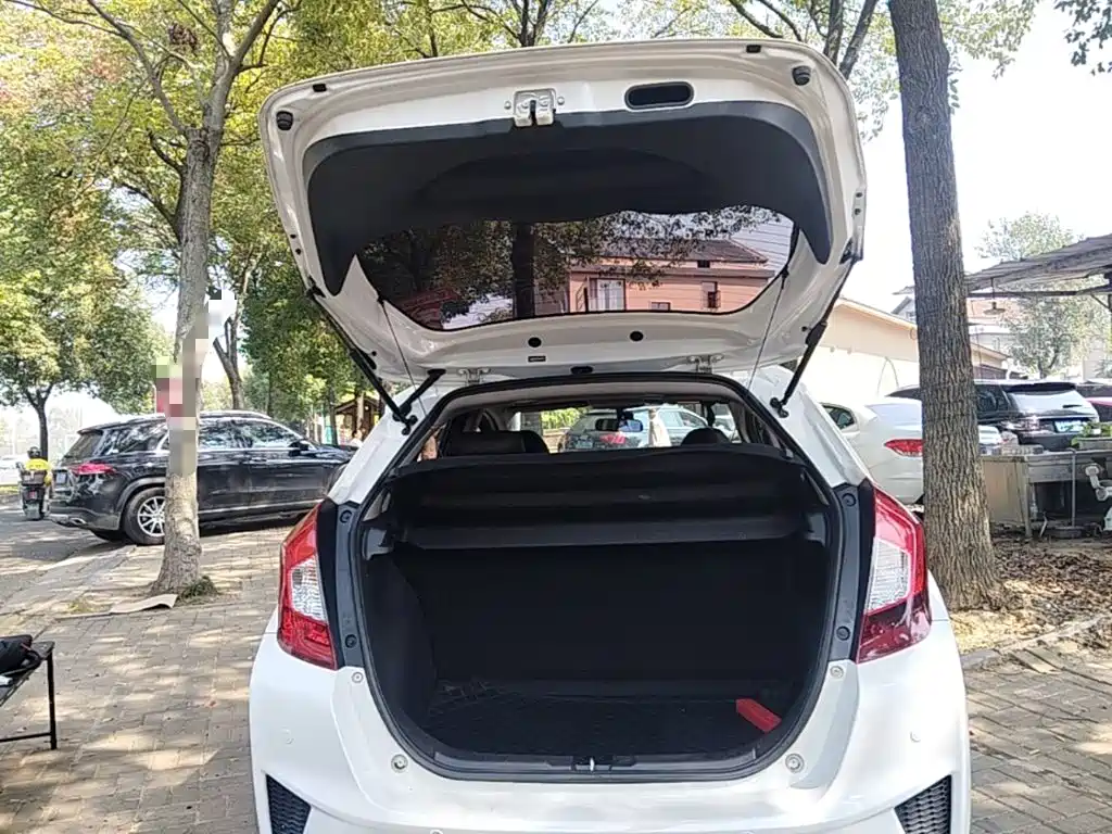 Honda Fit — фото 18