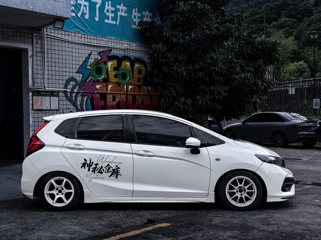 Honda Fit — фото 3