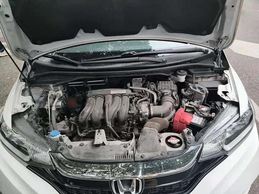 Honda Fit — фото 10