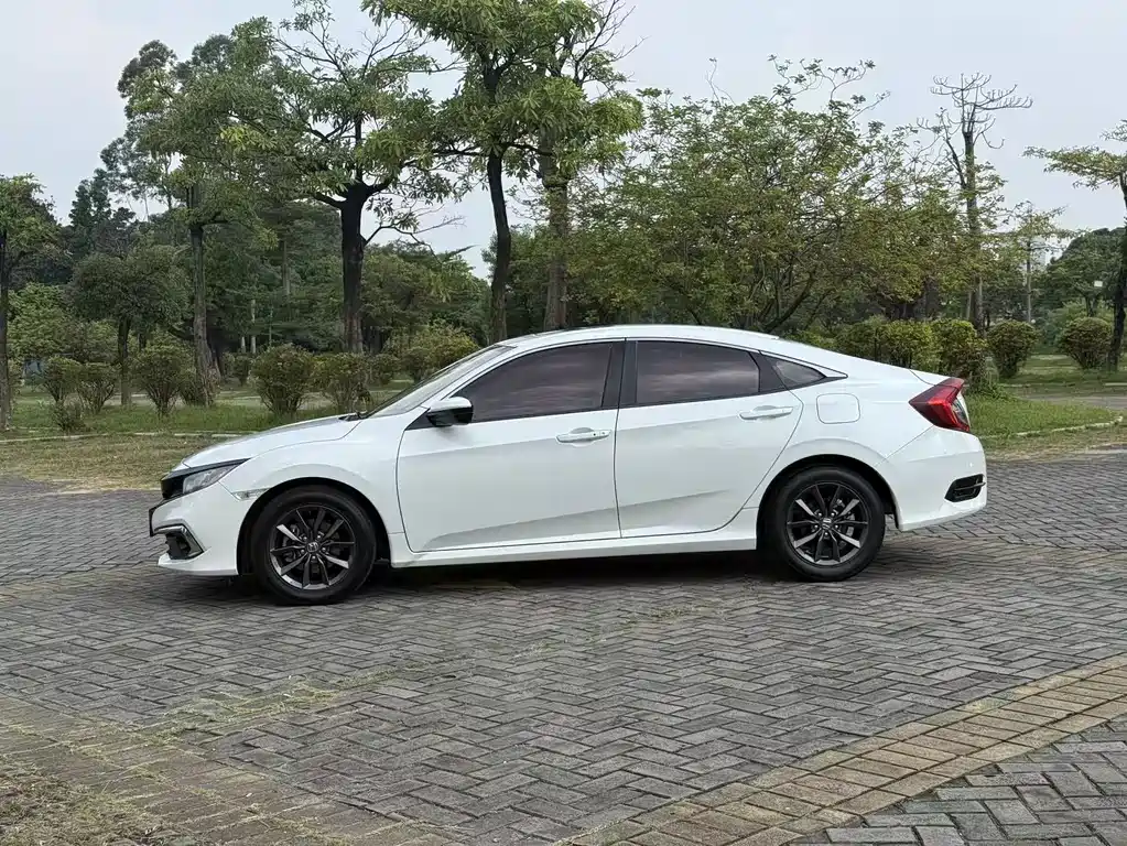 Honda Civic — фото 5