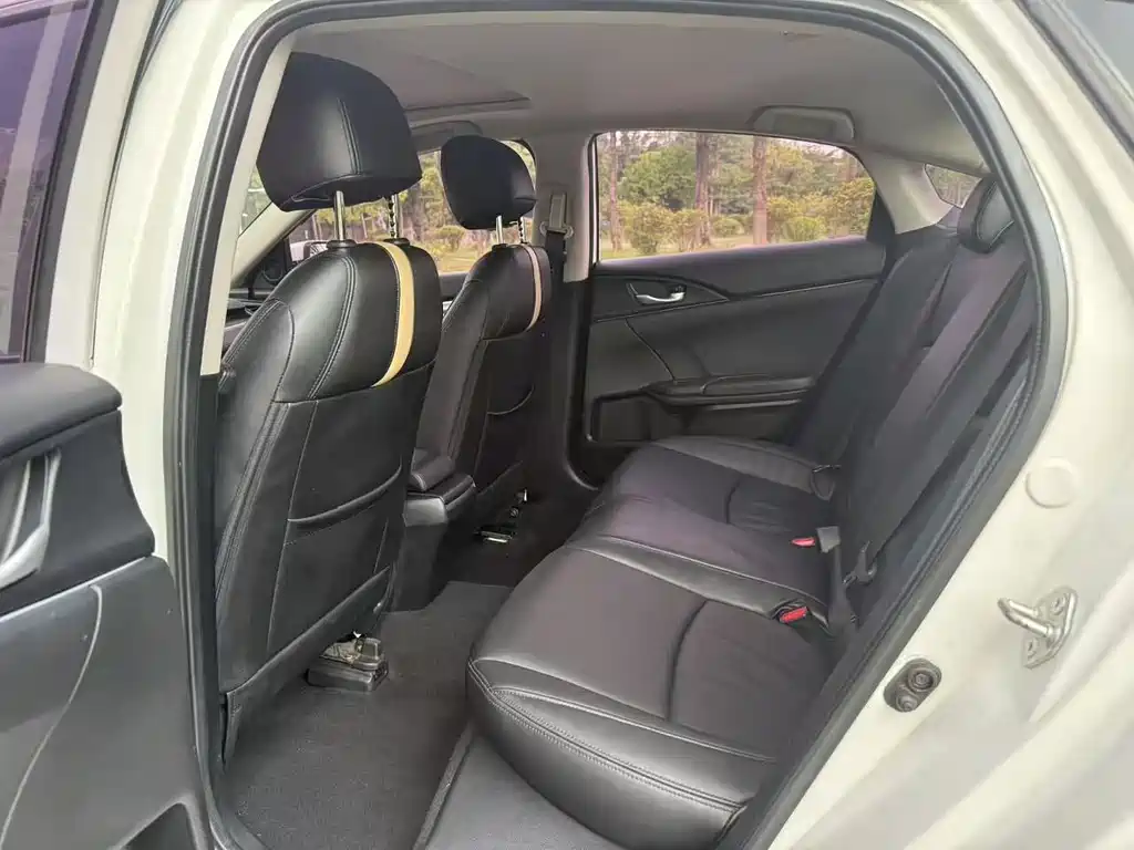 Honda Civic — фото 7
