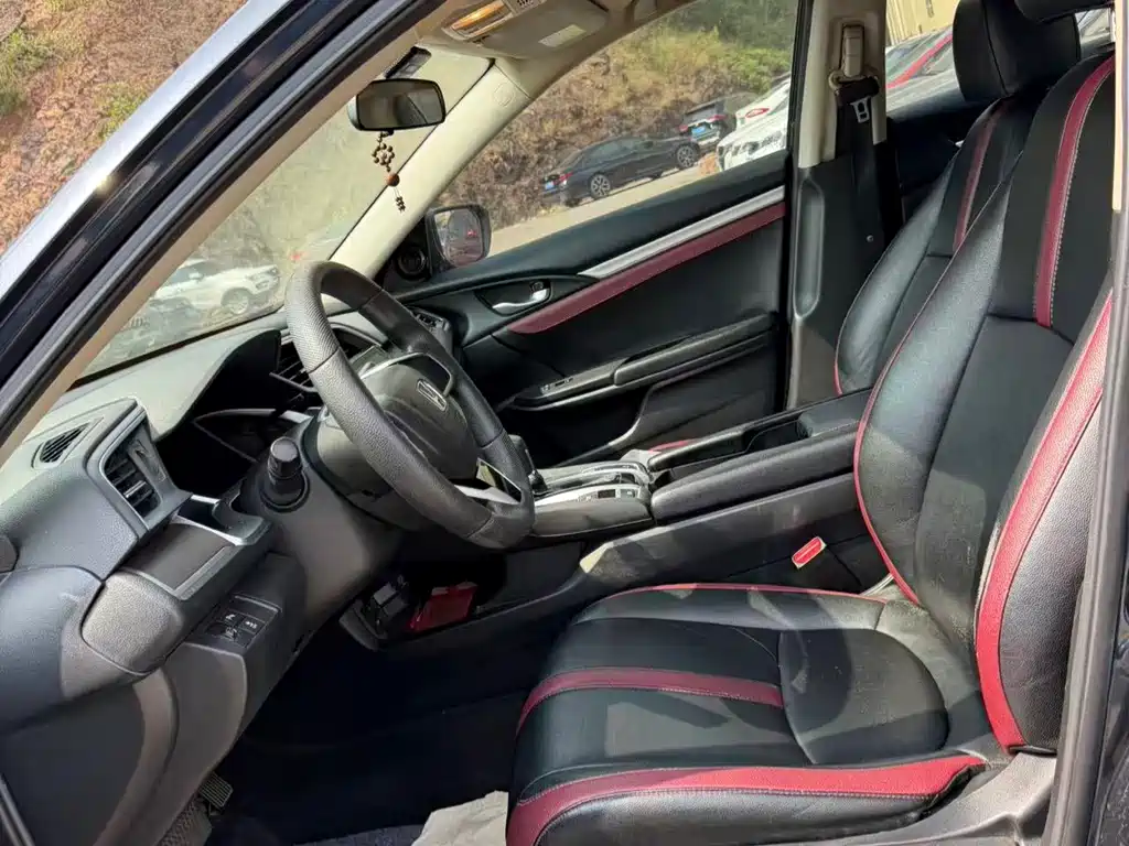 Honda Civic — фото 3