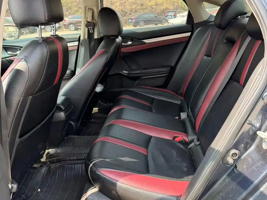 Honda Civic — фото 4