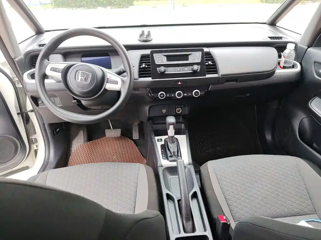 Honda Fit — фото 9