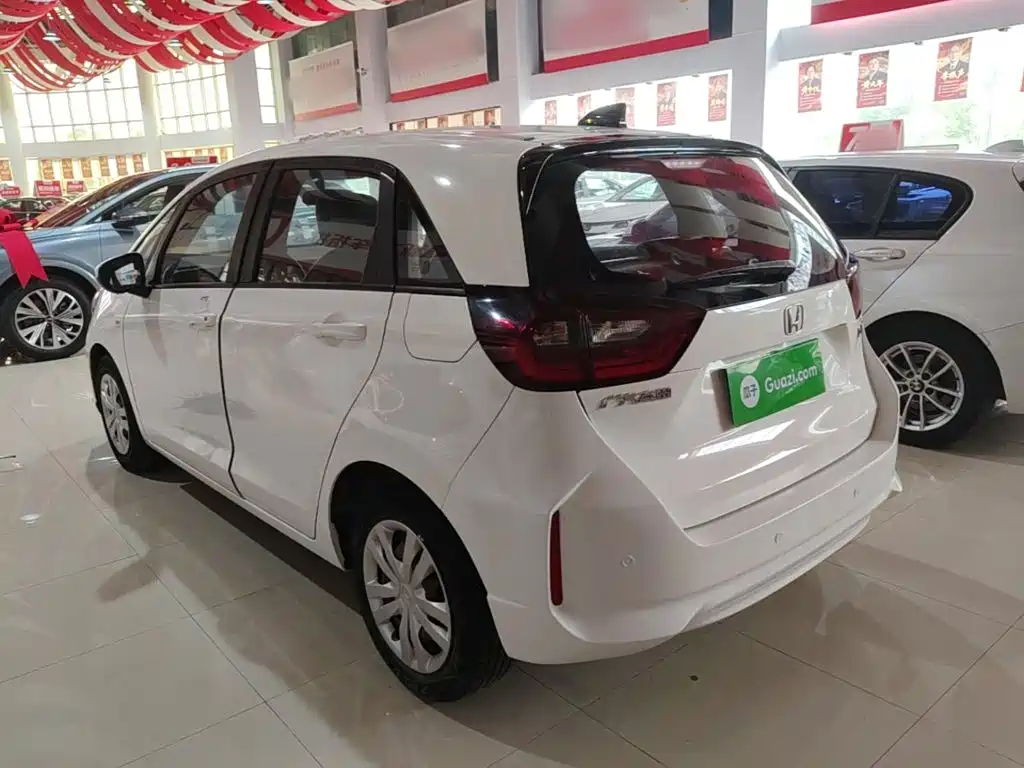 Honda Fit — фото 4