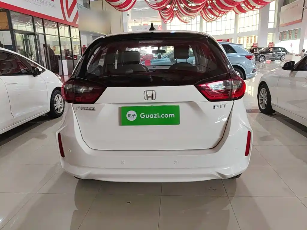 Honda Fit — фото 5