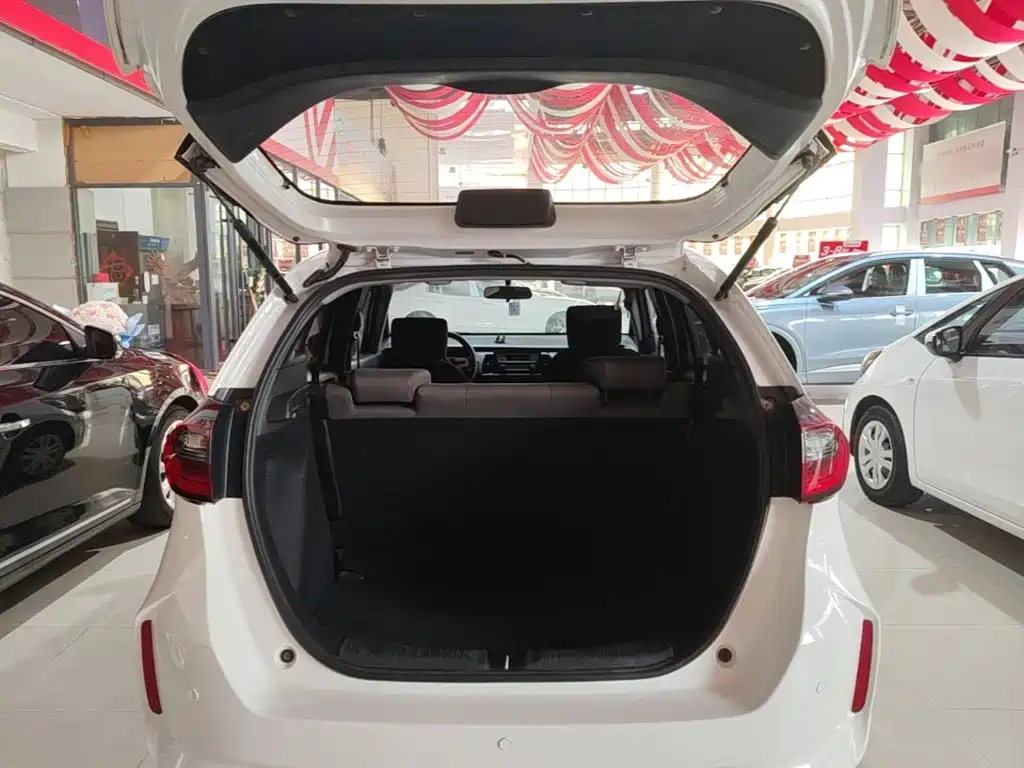 Honda Fit — фото 18
