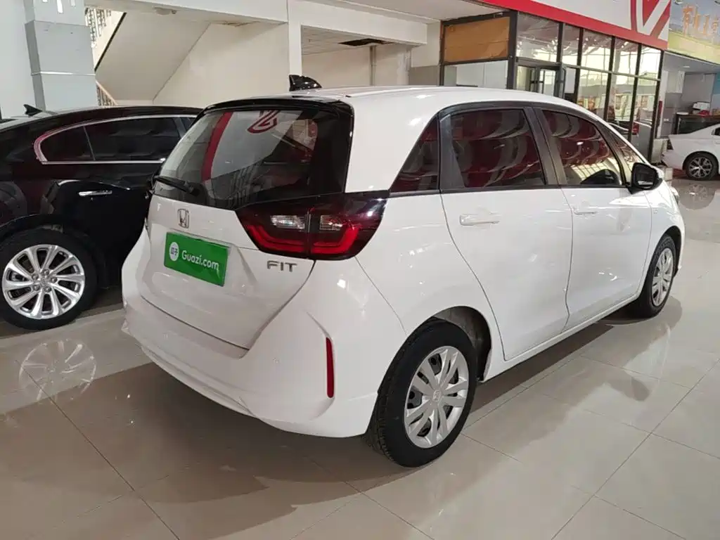 Honda Fit — фото 6