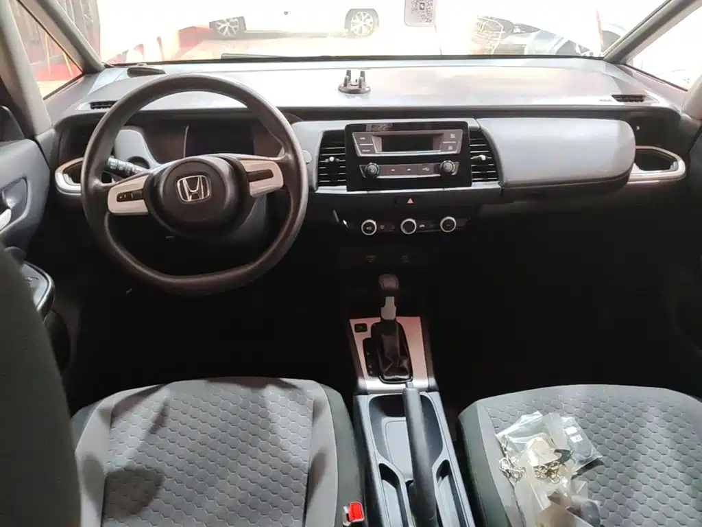 Honda Fit — фото 9