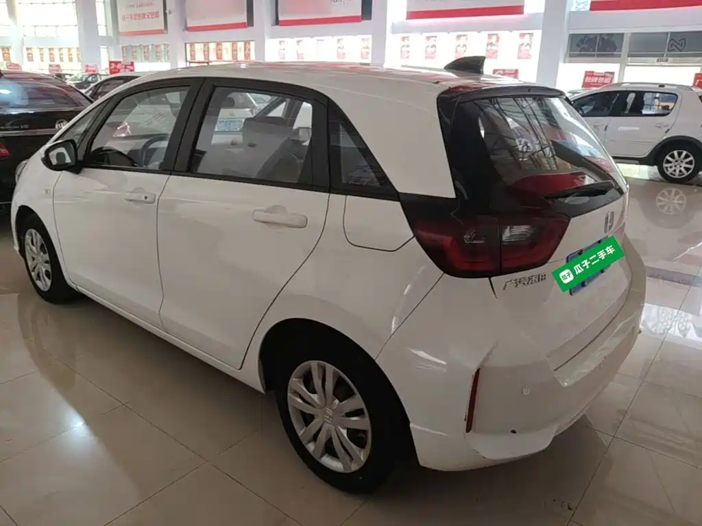 Honda Fit — фото 4