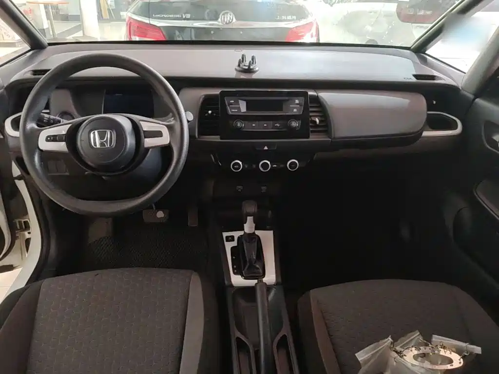 Honda Fit — фото 9
