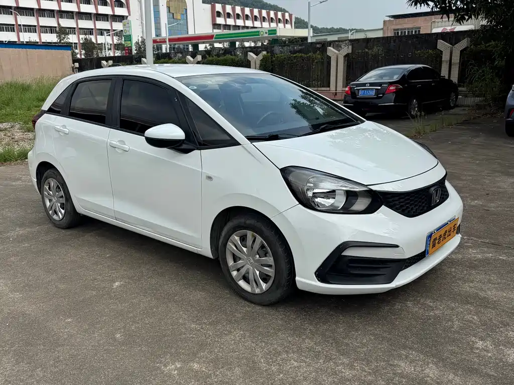 Honda Fit — фото 3