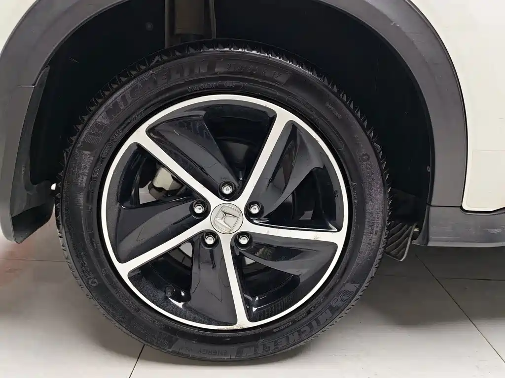 Honda Vezel — фото 11