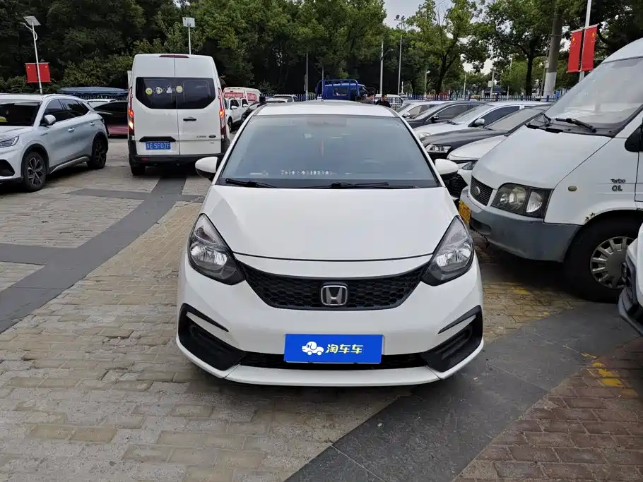 Honda Fit — фото 2