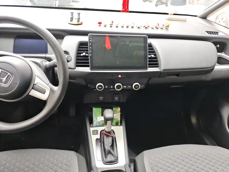 Honda Fit — фото 13
