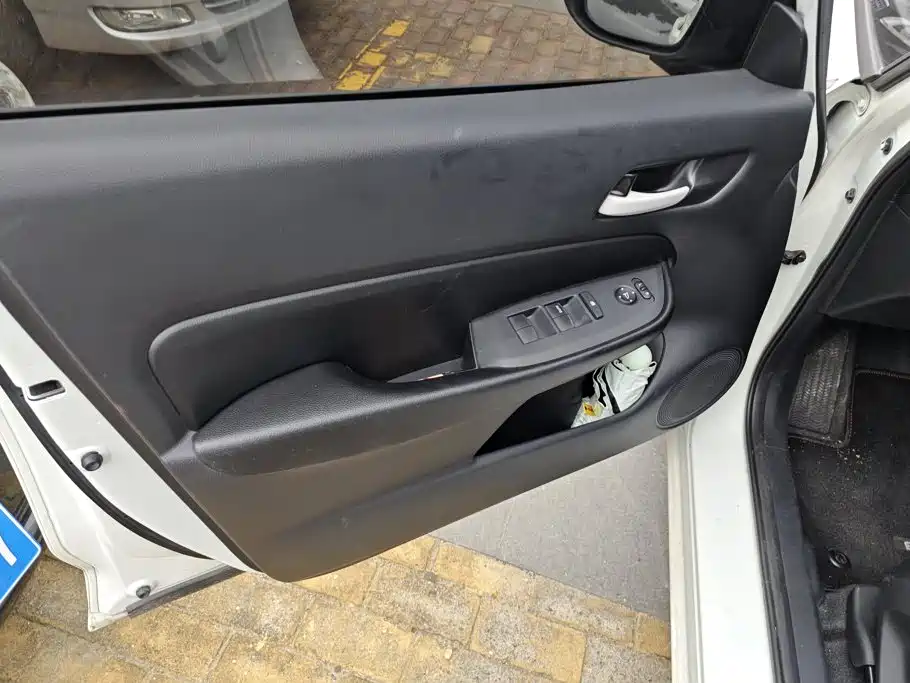 Honda Fit — фото 7