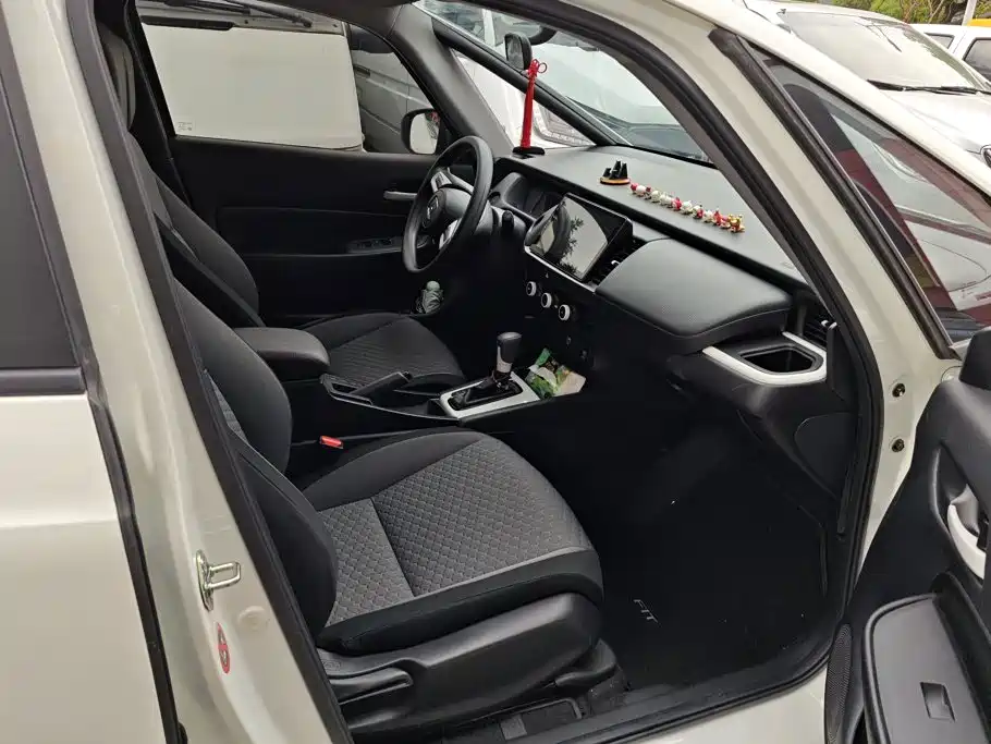 Honda Fit — фото 8