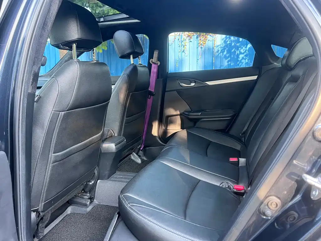 Honda Civic — фото 10