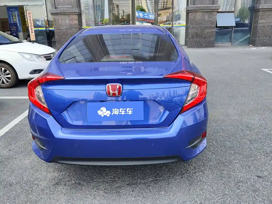 Honda Civic — фото 4