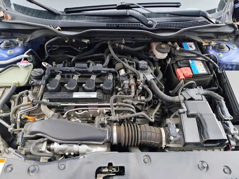 Honda Civic — фото 10