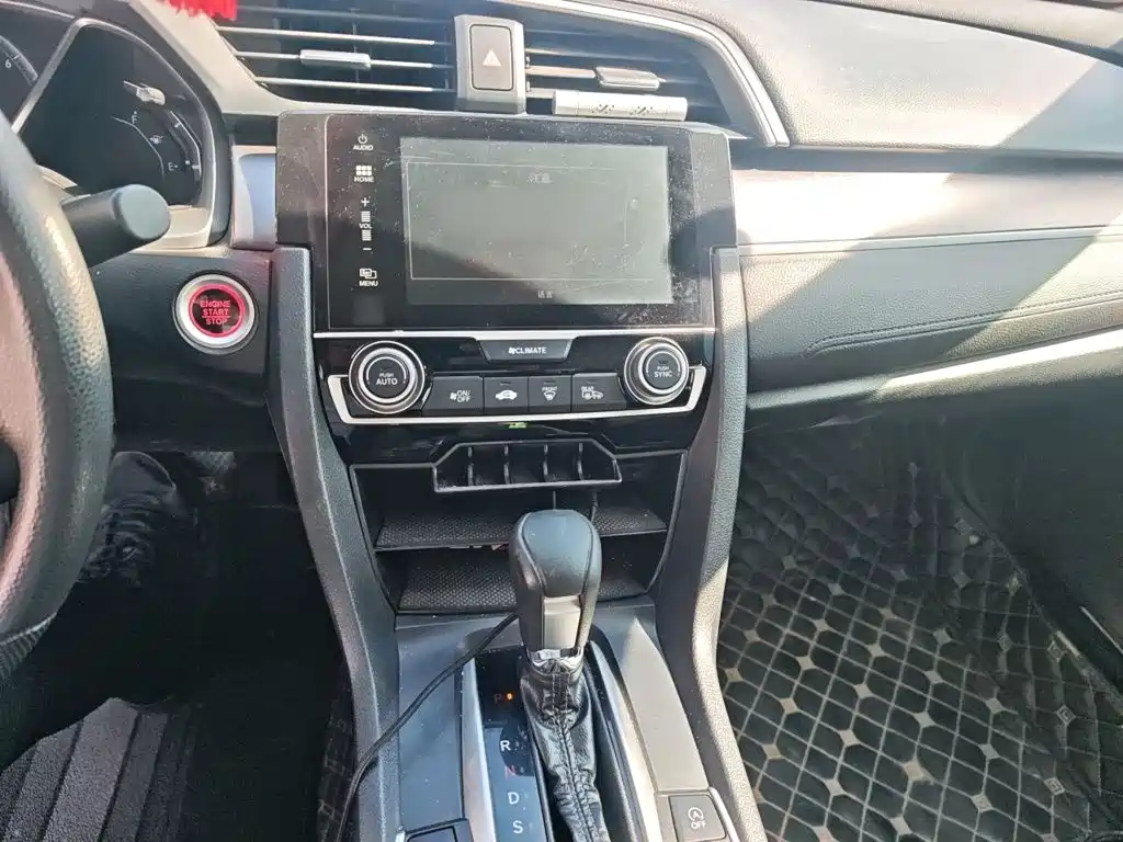 Honda Civic — фото 5