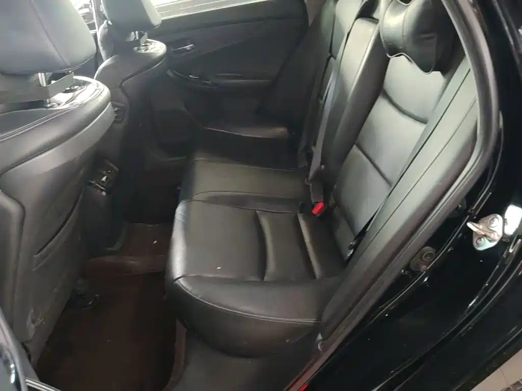 Honda Spirior — фото 17