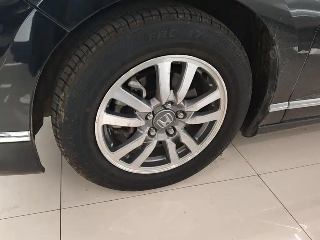 Honda Spirior — фото 23