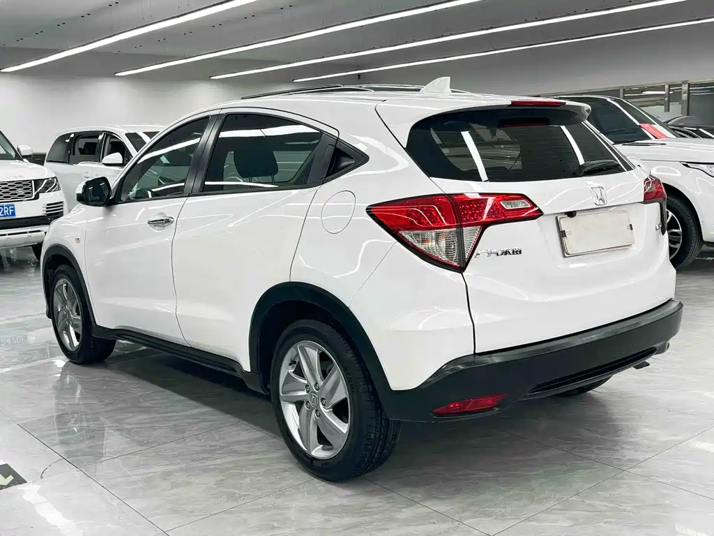 Honda Vezel — фото 4