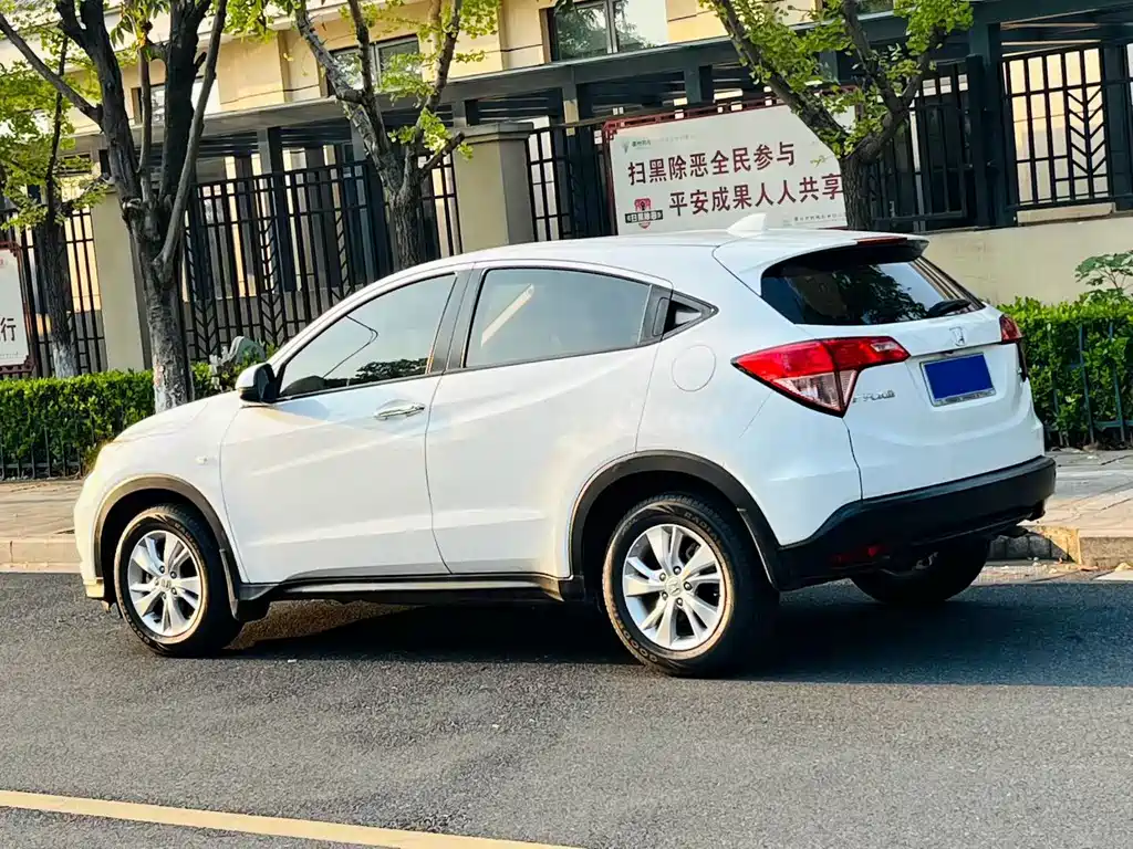 Honda Vezel — фото 3