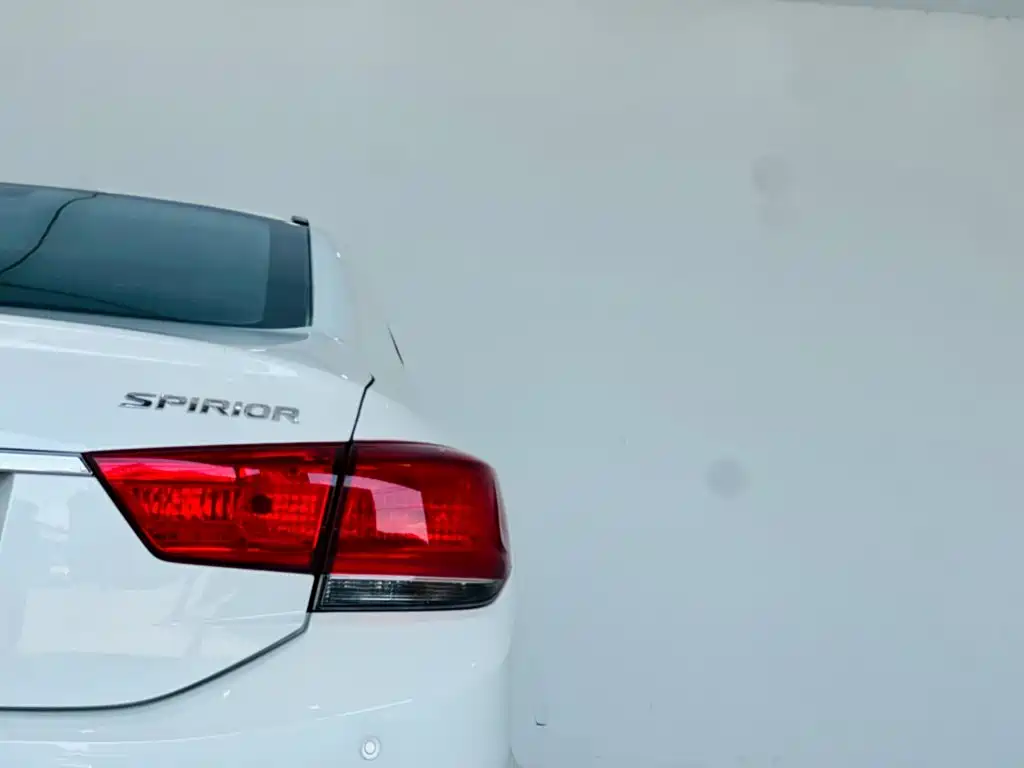 Honda Spirior — фото 11