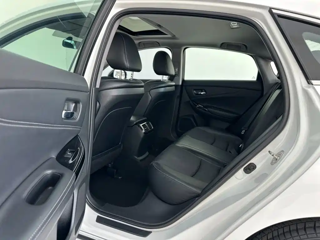 Honda Spirior — фото 14