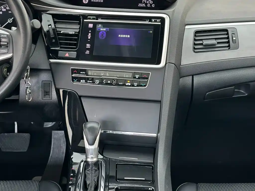 Honda Spirior — фото 18