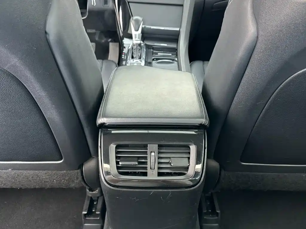 Honda Spirior — фото 20