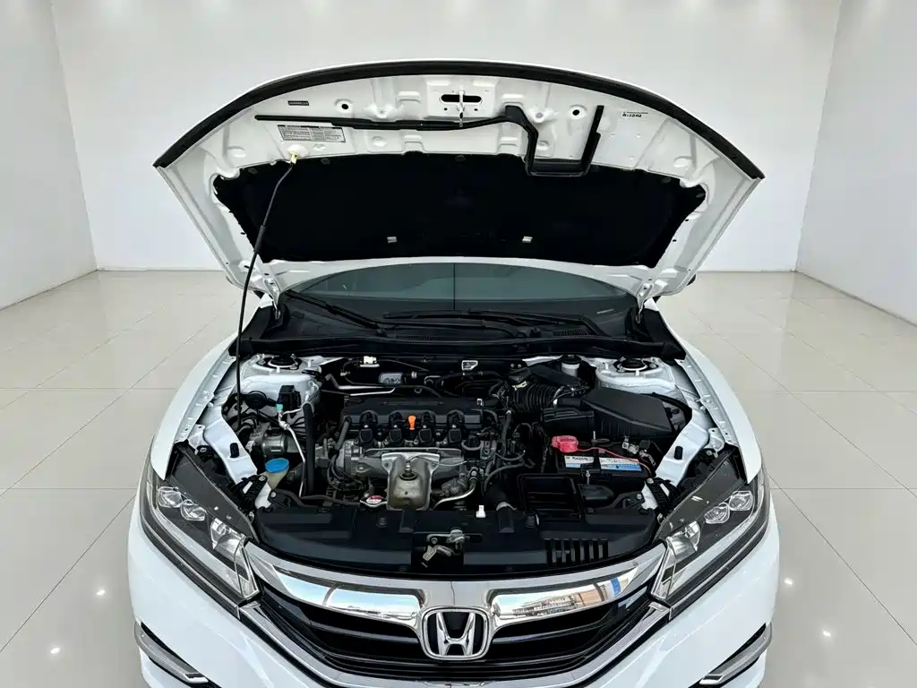 Honda Spirior — фото 25