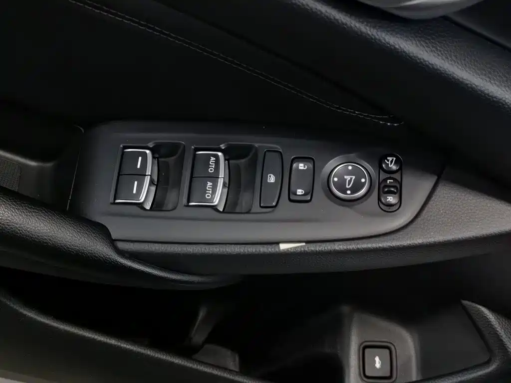 Honda Accord — фото 9